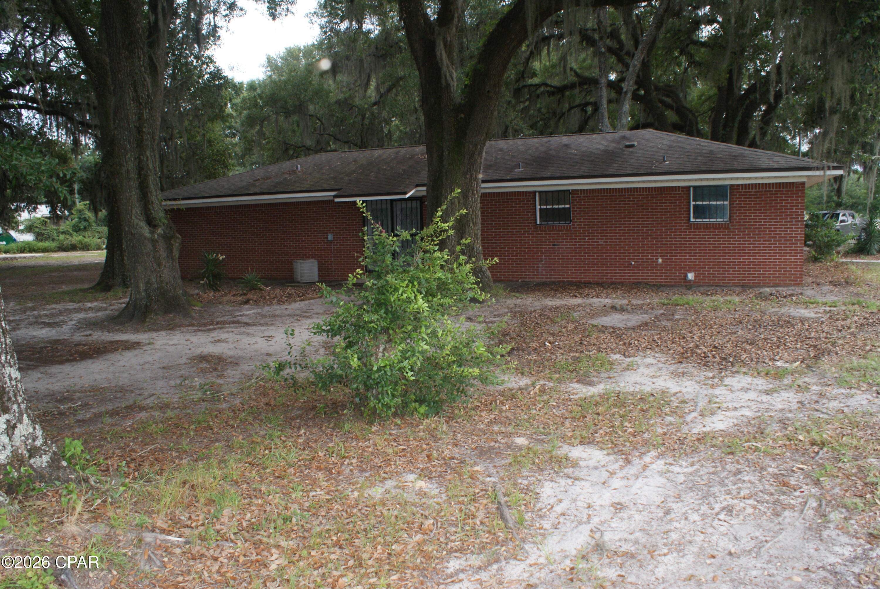 5728 Snow Hill Road Malone, FL 32445 - Photo 11 of 25