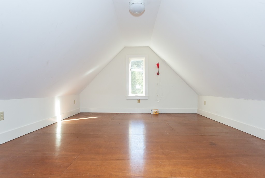 468 Coles Meadow Road Northampton, MA 01060 - Photo 8 of 42 Gallery Image 8