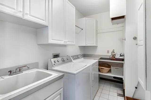 a view of an entryway