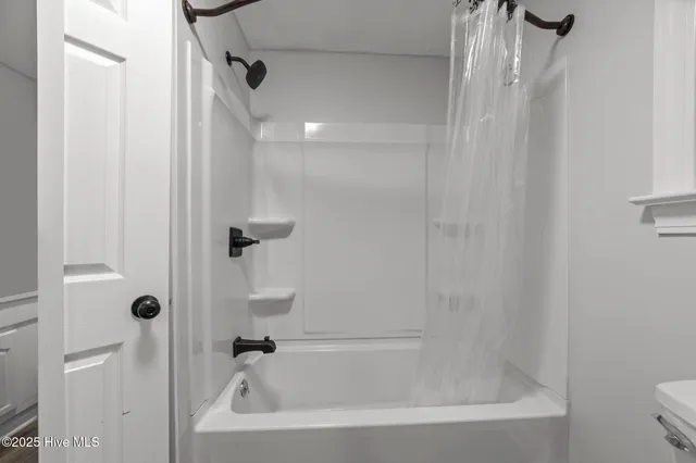 $269,900 | 2506 Madison Circle, Greenville, NC 27858