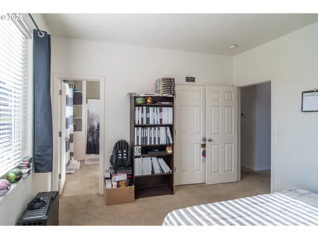 $324,990 | 115 Southeast Silverado Court, Roseburg, OR 97471