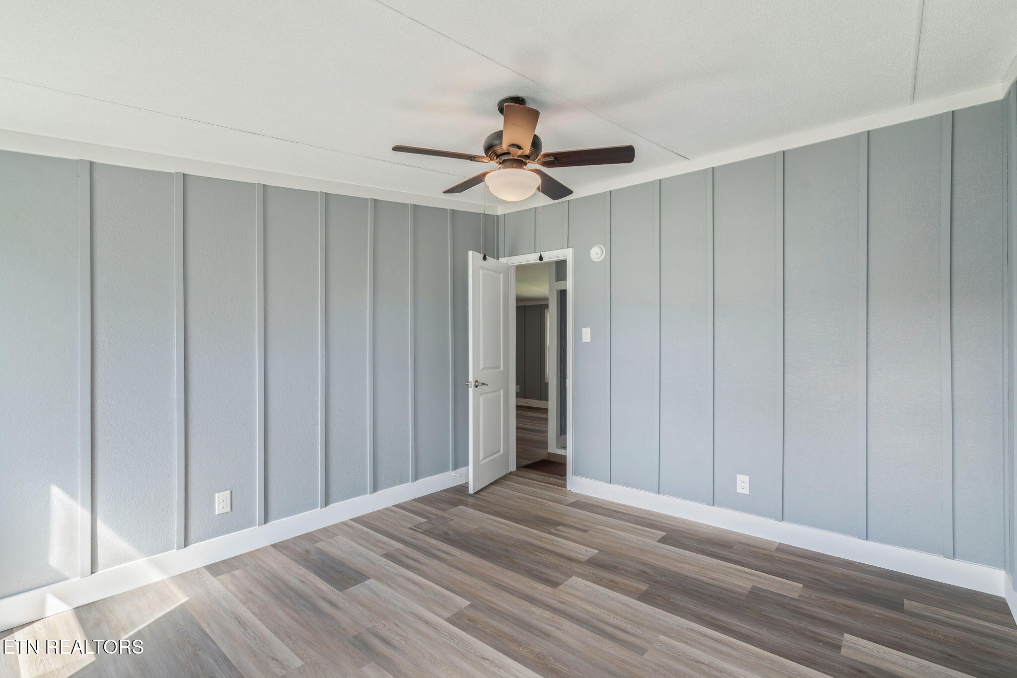 180 McCarty Road La Follette, TN 37766 - Photo 12 of 38 31-web-or-mls-180 McCarty Road-32