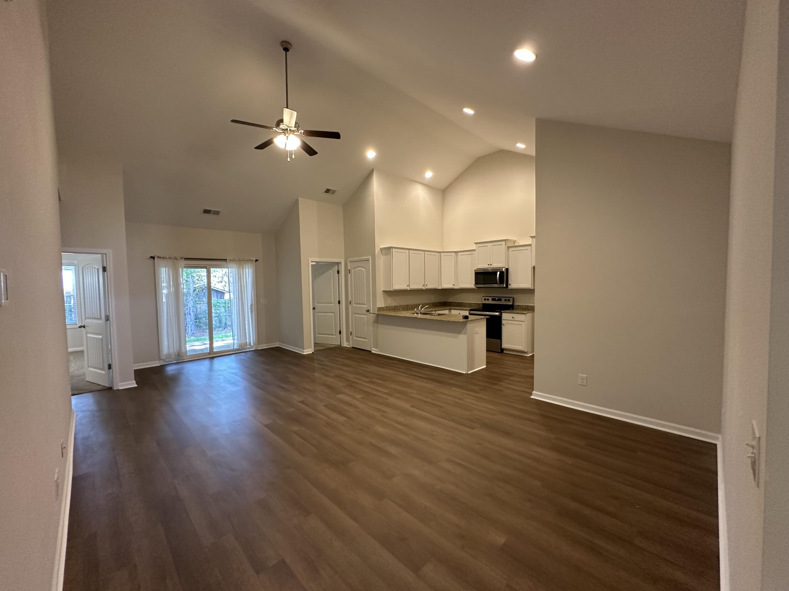 390 Conifer Street Sumter, SC 29154 - Photo 6 of 21