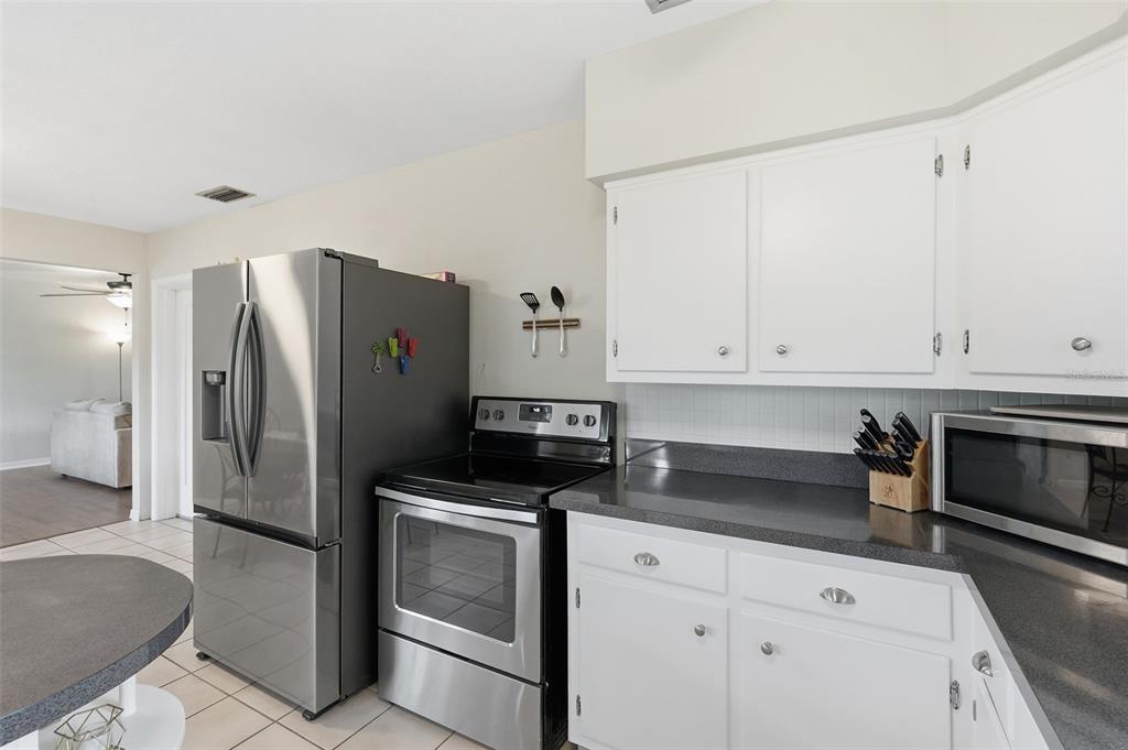 2140 Northeast Coachman Road Clearwater, FL 33765 - Photo 20 of 40