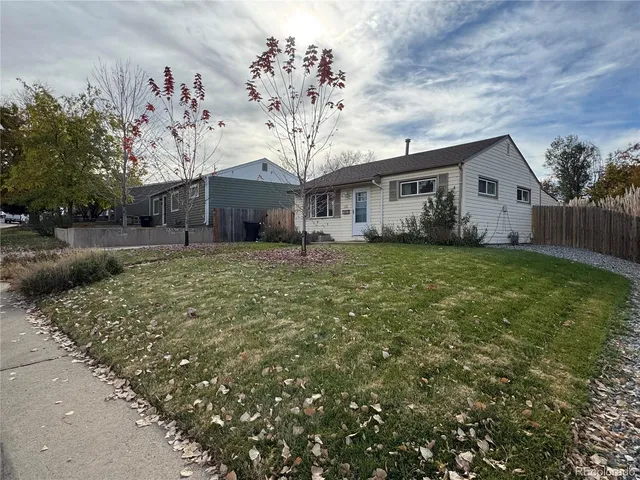 $1,900 | 1665 South Raritan Street, Denver, CO 80223