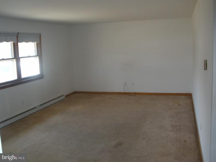 83 Harvard Road Pennsville, NJ 08070 - Photo 4 of 11