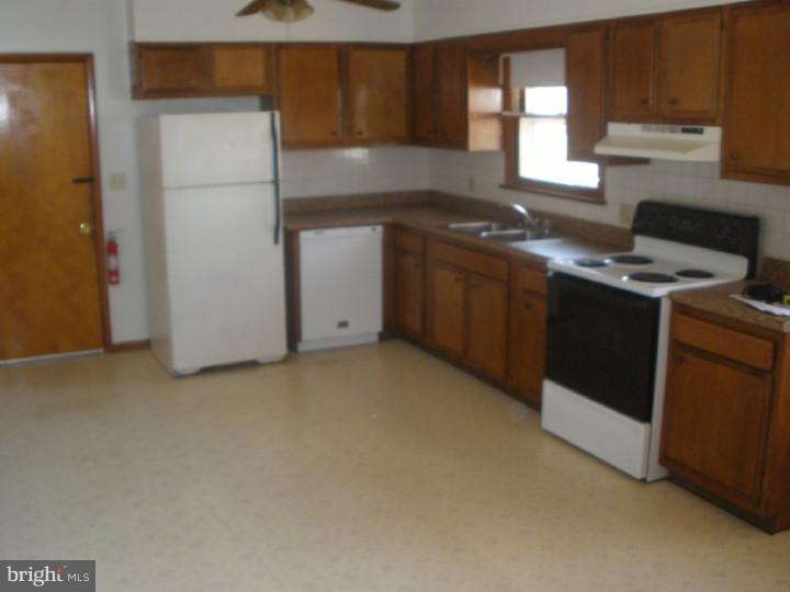 83 Harvard Road Pennsville, NJ 08070 - Photo 9 of 11
