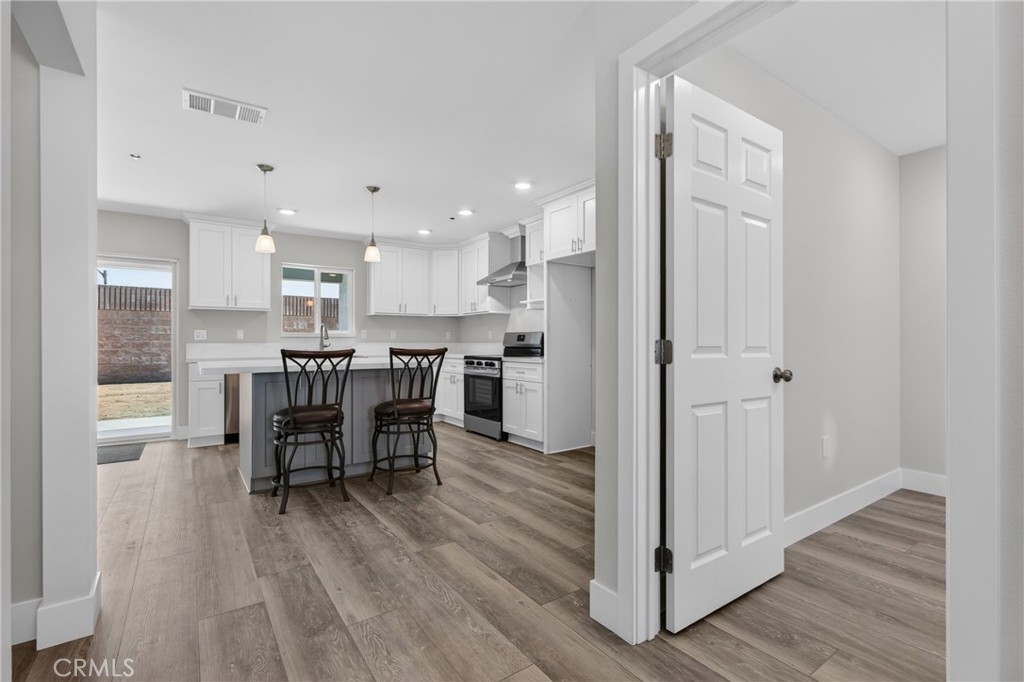 9384 Martha Way Riverside, CA 92503 - Photo 4 of 42