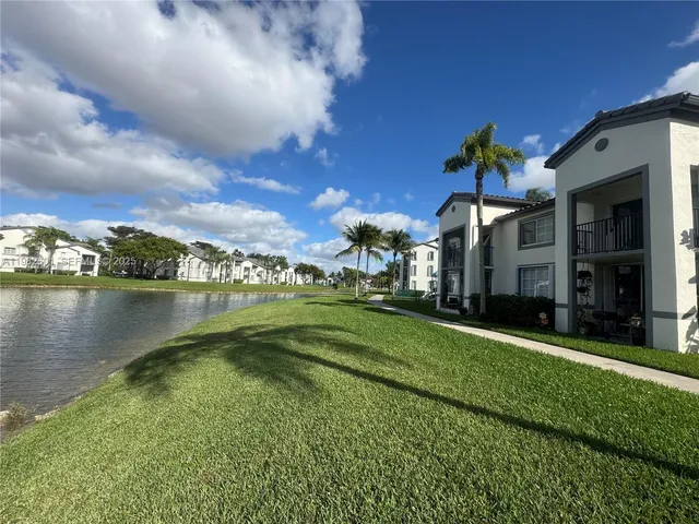 $2,650 | 4370 Northwest 107th Avenue, Unit 205, Doral, FL 33178