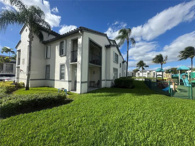 $2,650 | 4370 Northwest 107th Avenue, Unit 205, Doral, FL 33178