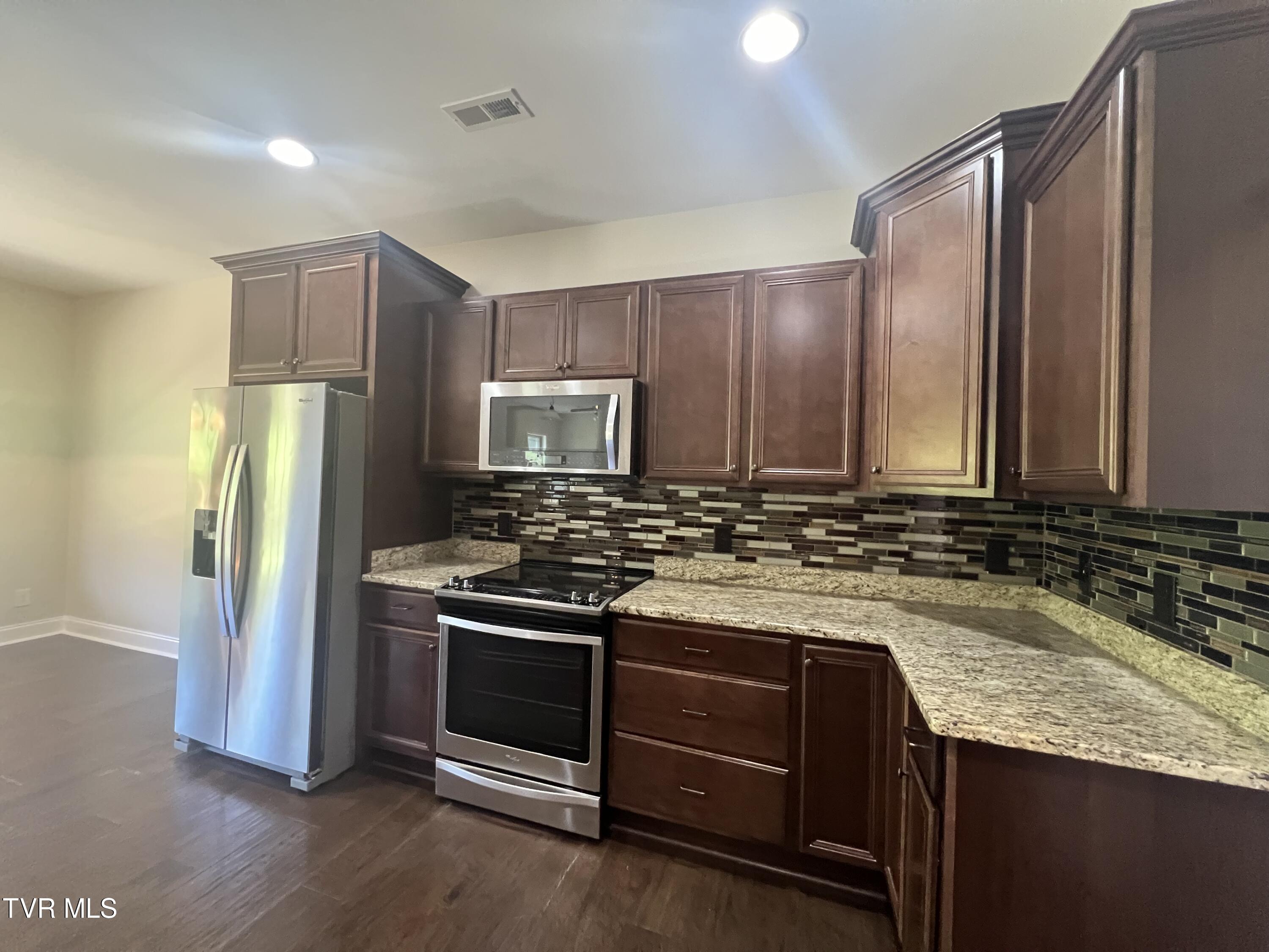 3116 London Road Kingsport, TN 37664 - Photo 24 of 52 IMG_8896