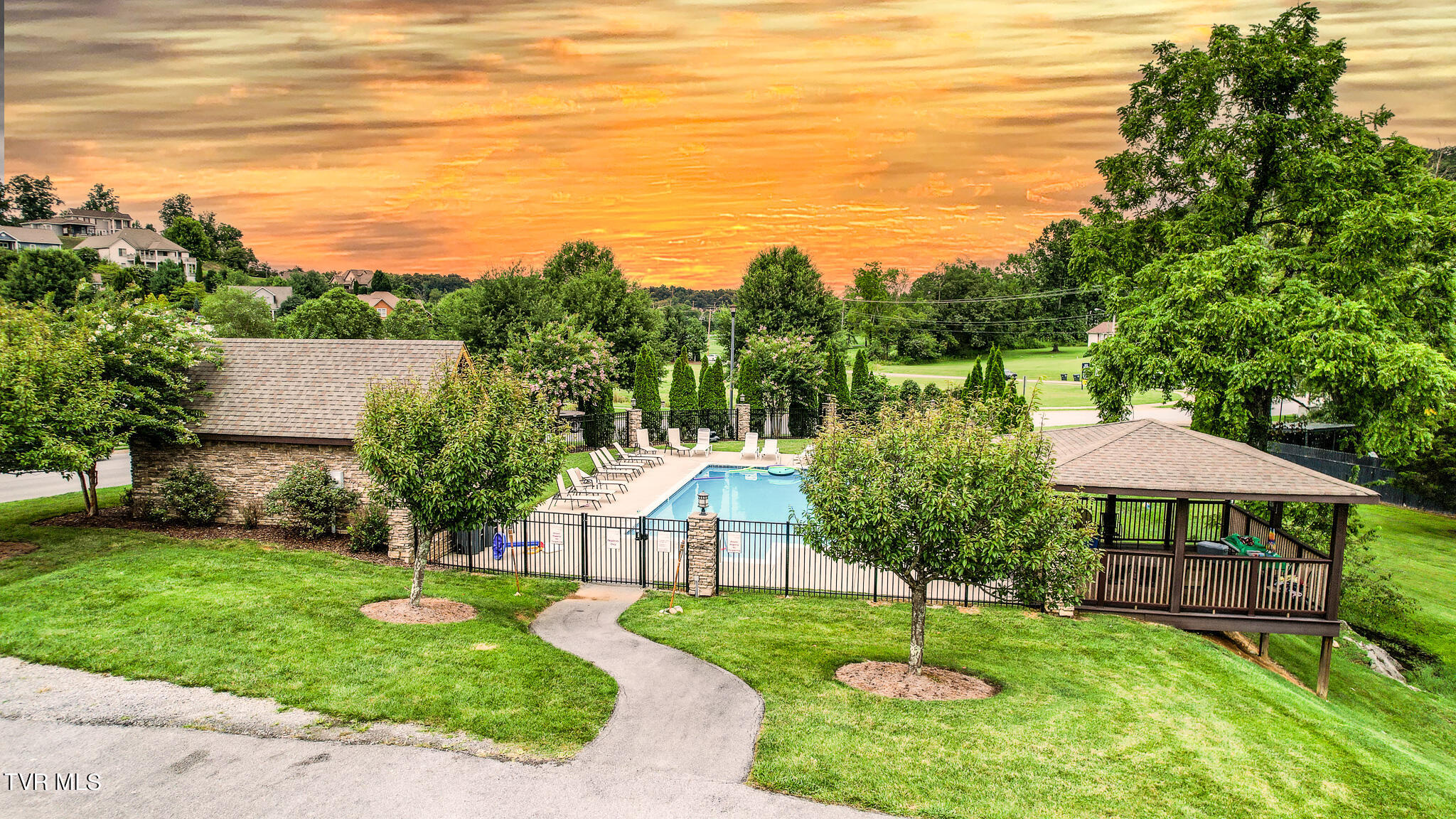3116 London Road Kingsport, TN 37664 - Photo 10 of 52 DJI_0244-Edit