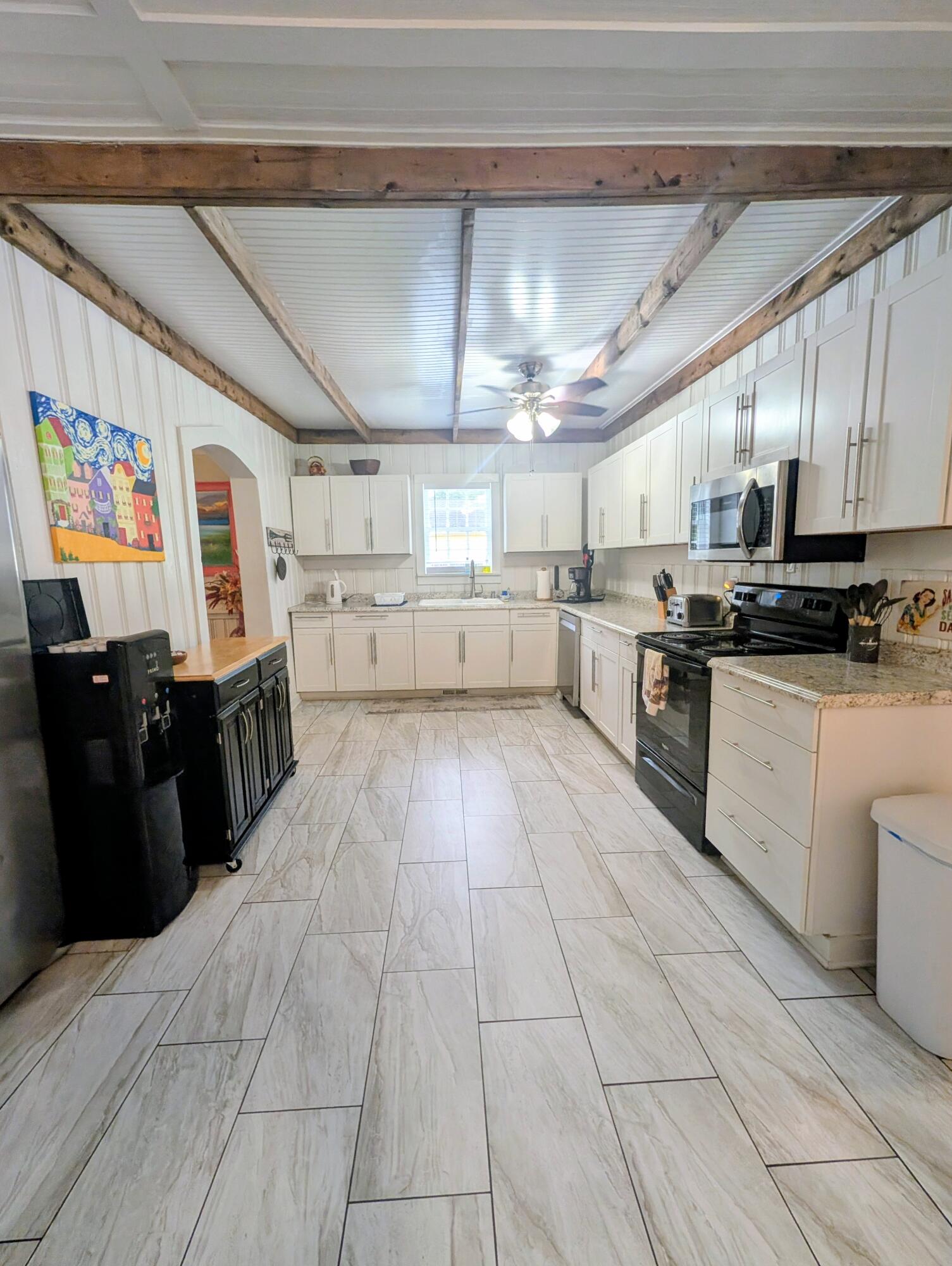 1020 Duke Street Georgetown, SC 29440 - Photo 8 of 33 Kitchen