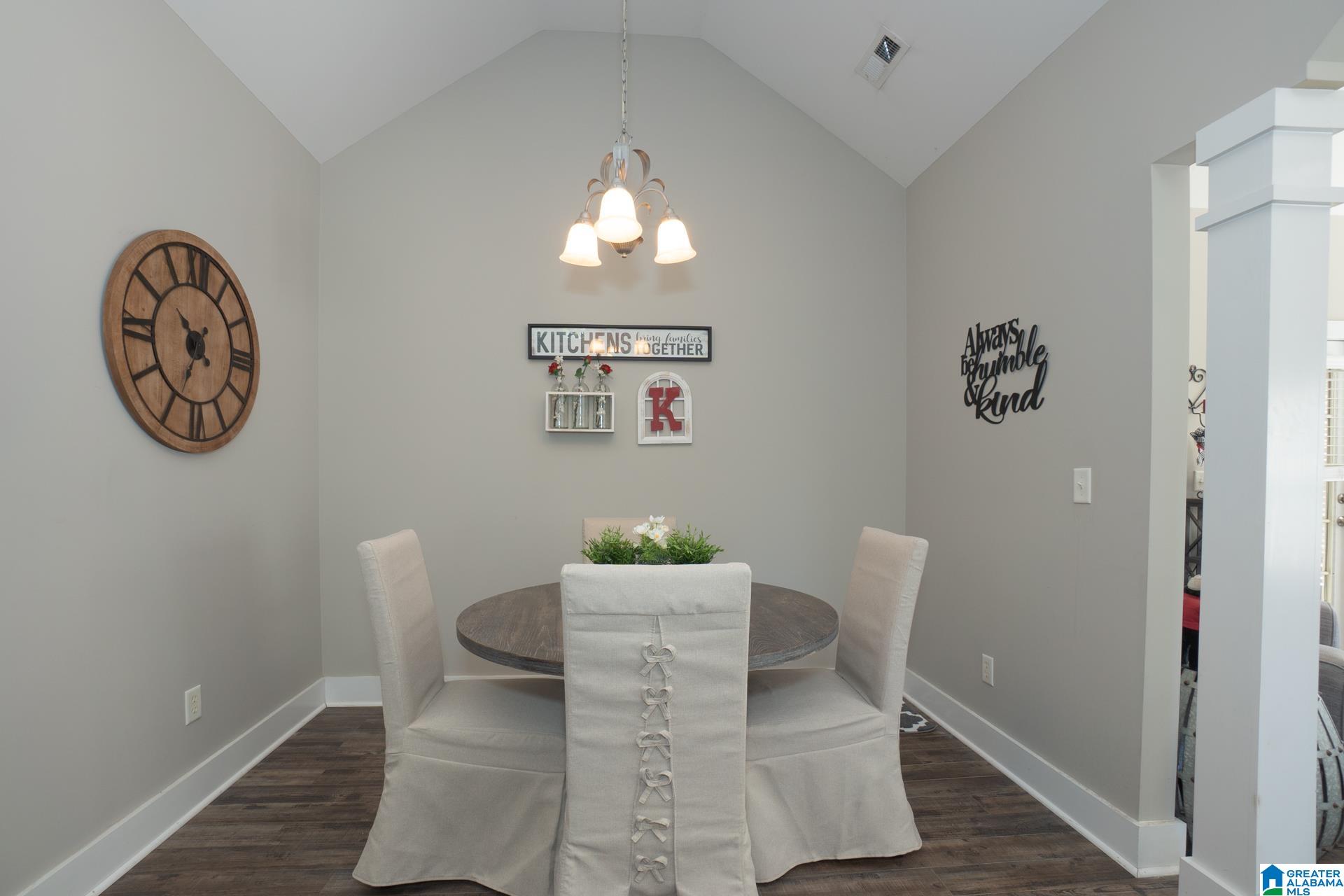 197 Nottingham Drive Calera, AL 35040 - Photo 6 of 31