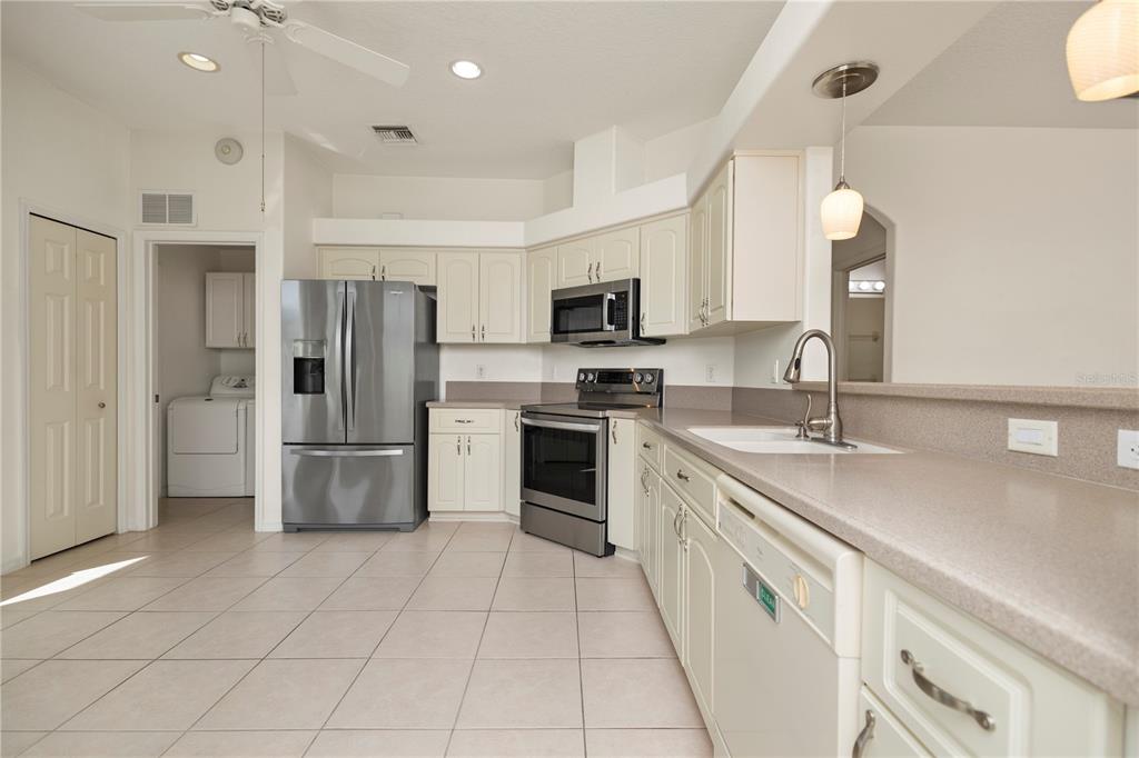 5313 Treasure View Way Leesburg, FL 34748 - Photo 31 of 52