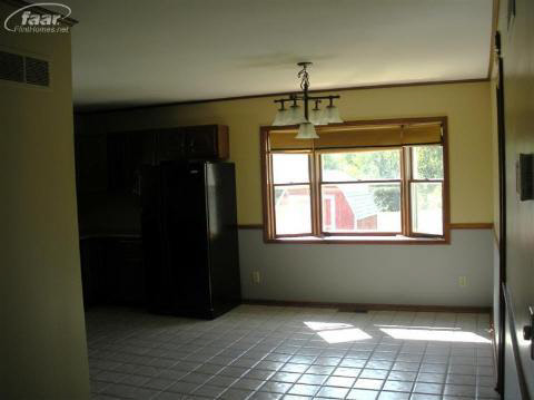 10633 South State Road Morrice, MI 48857 - Photo 5 of 17 20247720-4.JPG
