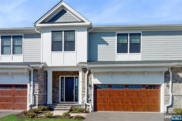 $1,320,000 | 7 St Andrews Circle, River Vale, NJ 07675