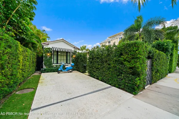 $11,995,000 | 160 Chilean Avenue, Palm Beach, FL 33480
