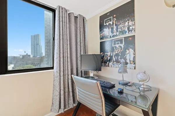 $2,950 | 9 Hawthorne Place, Unit 9K, Boston, MA 02114