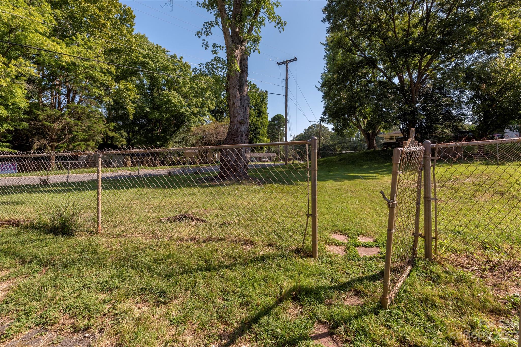3801 Litchfield Road Charlotte, NC 28211 - Photo 28 of 29 Gallery Image 28