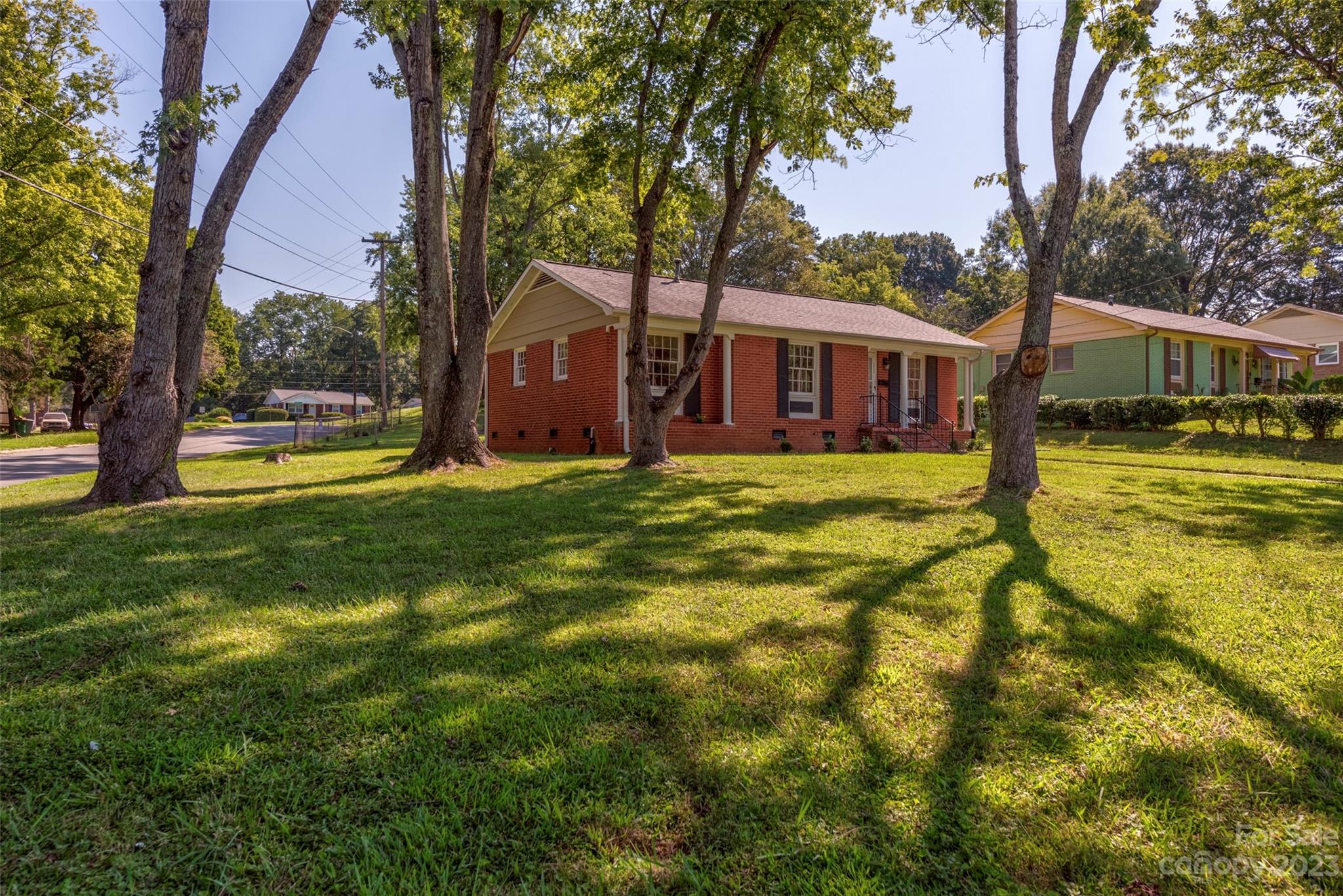 3801 Litchfield Road Charlotte, NC 28211 - Photo 4 of 29 Gallery Image 4