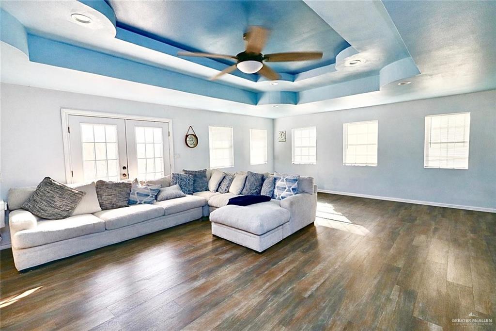 22205 Lane Road Edinburg, TX 78541 - Photo 6 of 17