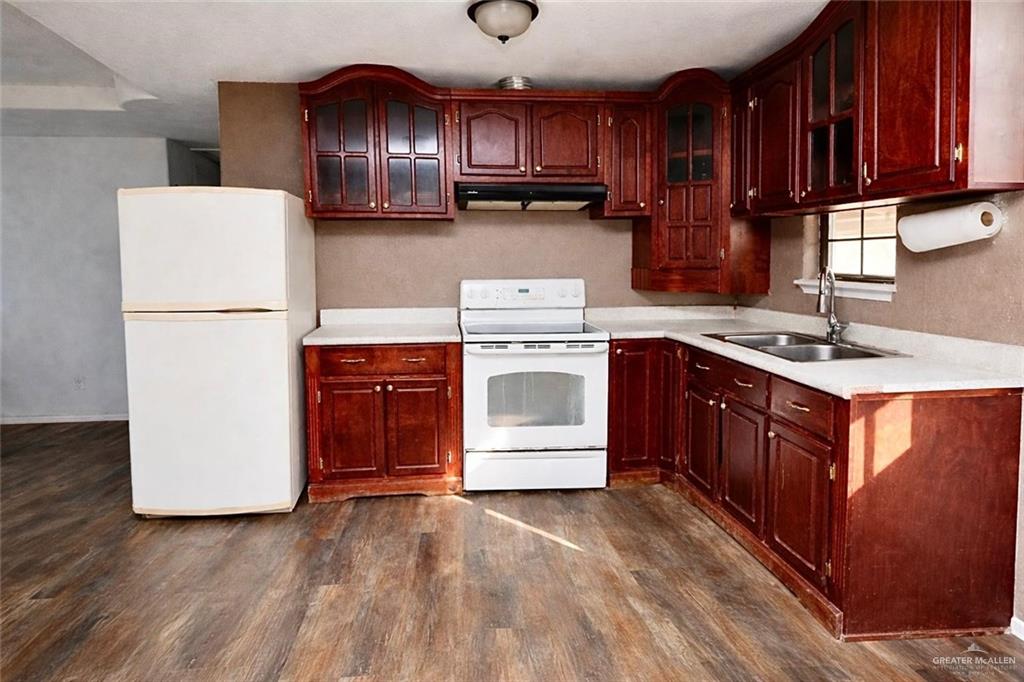 22205 Lane Road Edinburg, TX 78541 - Photo 7 of 17