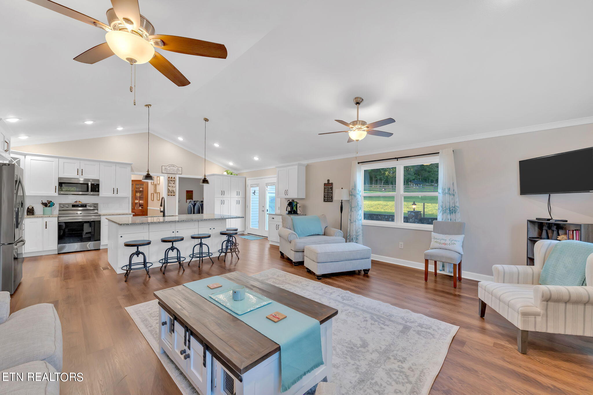 5190 Baileyton Road Greeneville, TN 37745 - Photo 11 of 58 Great for entertaining