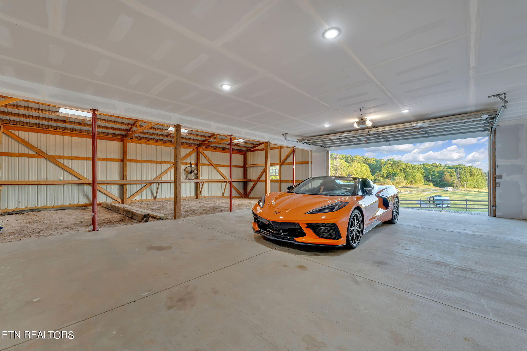 5190 Baileyton Road Greeneville, TN 37745 - Photo 34 of 58 Interior - Barn