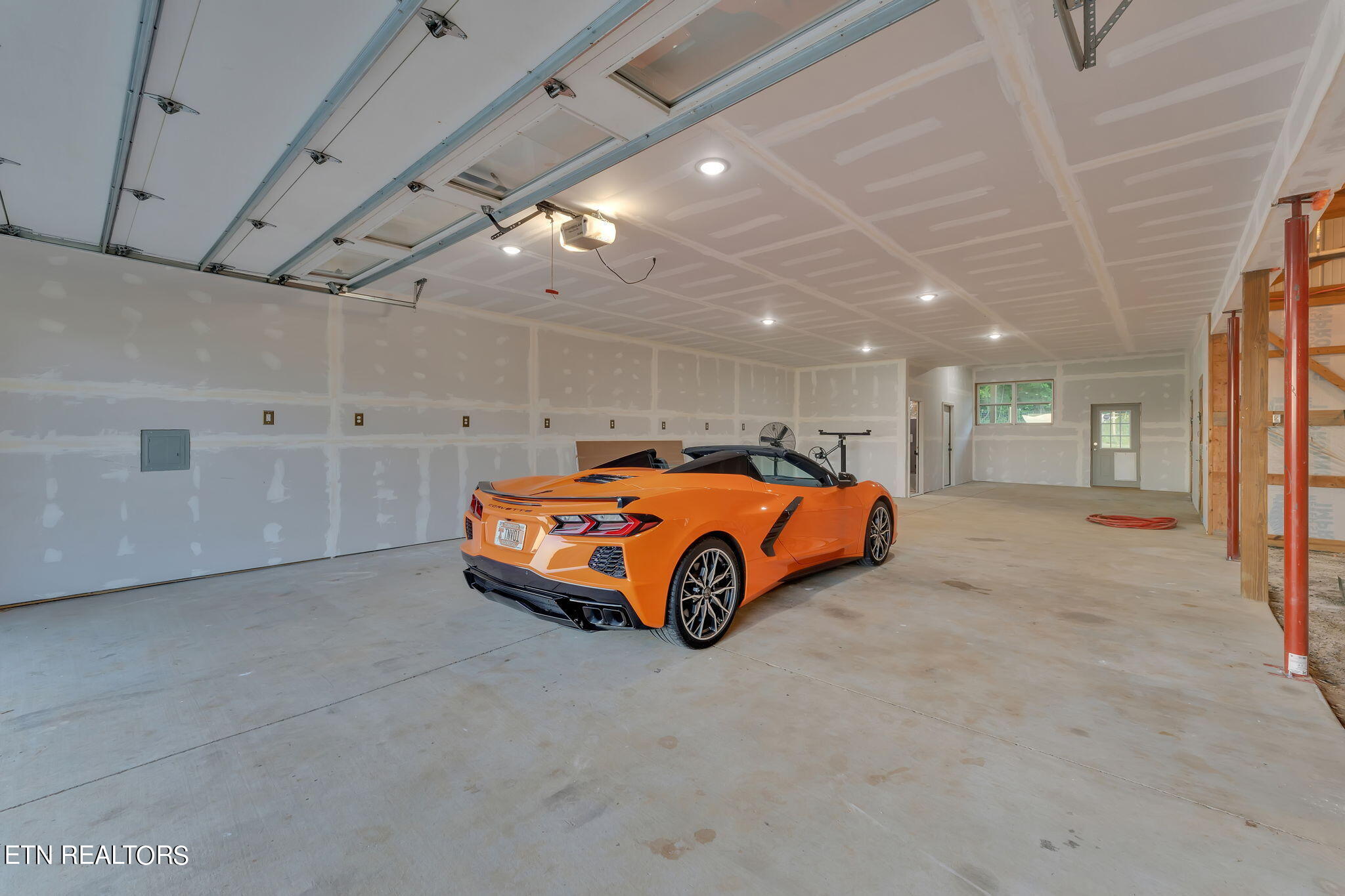 5190 Baileyton Road Greeneville, TN 37745 - Photo 36 of 58 Barn - Interior