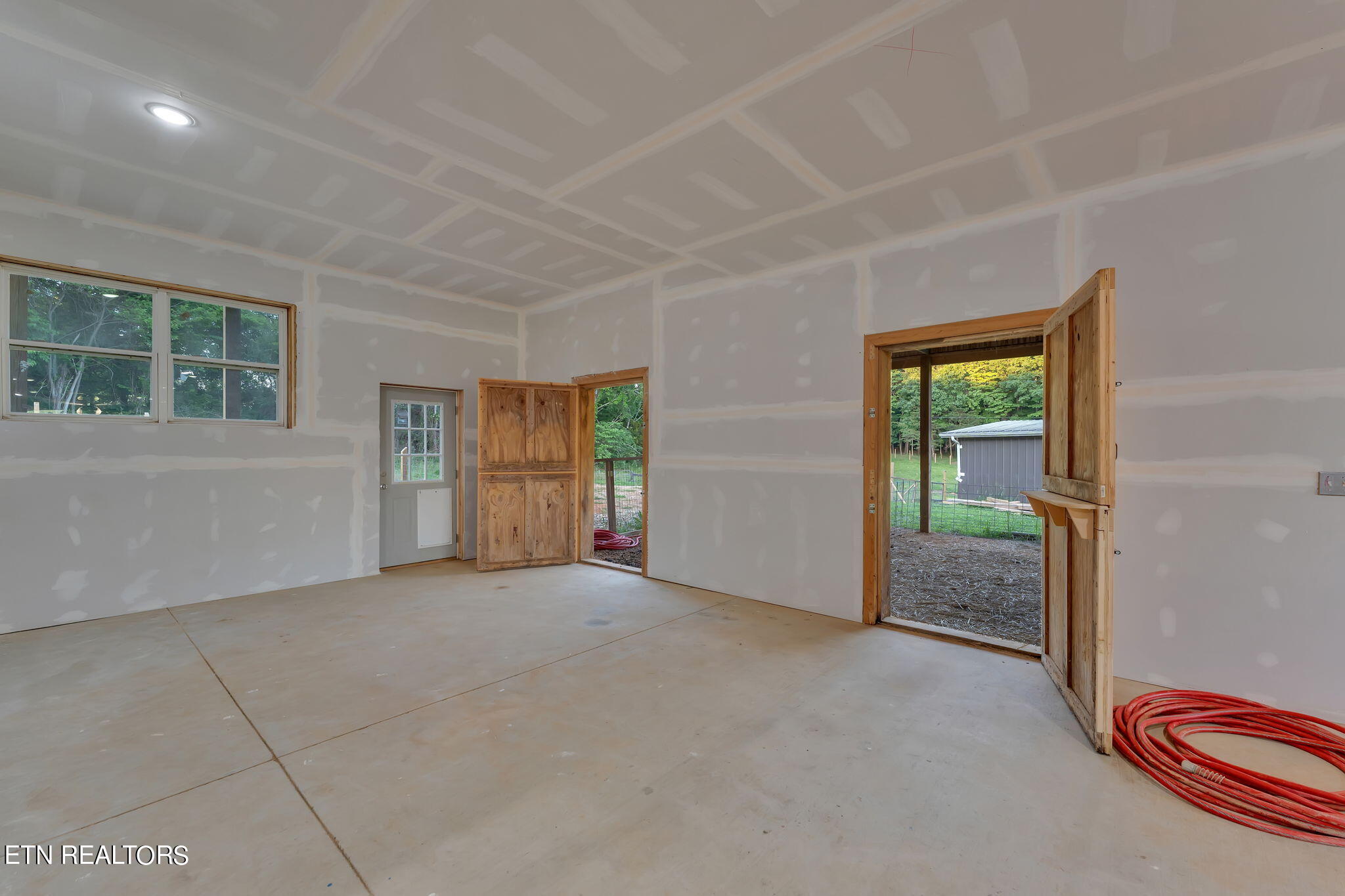 5190 Baileyton Road Greeneville, TN 37745 - Photo 37 of 58 Barn - Interior