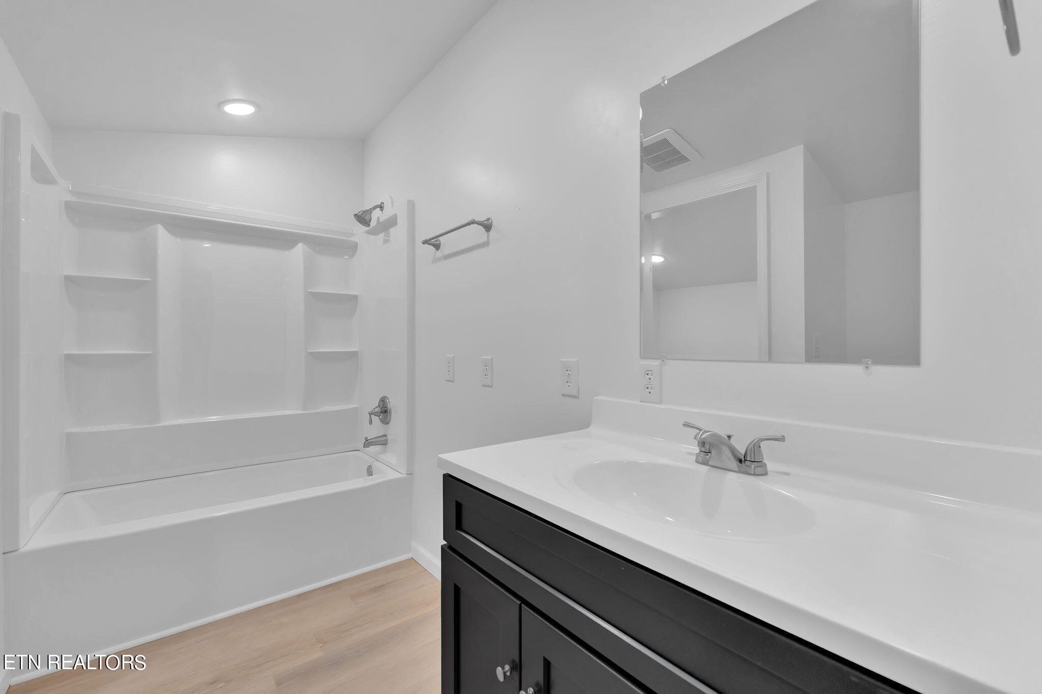 5190 Baileyton Road Greeneville, TN 37745 - Photo 47 of 58 Bedroom 1 Bath