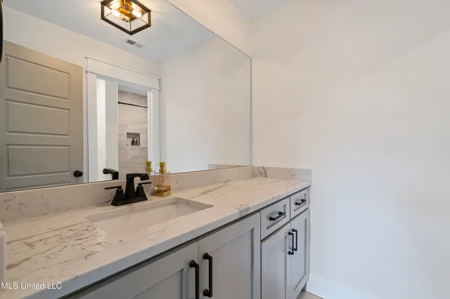 $689,900 | 1394 Stone Gate Drive, Hernando, MS 38632