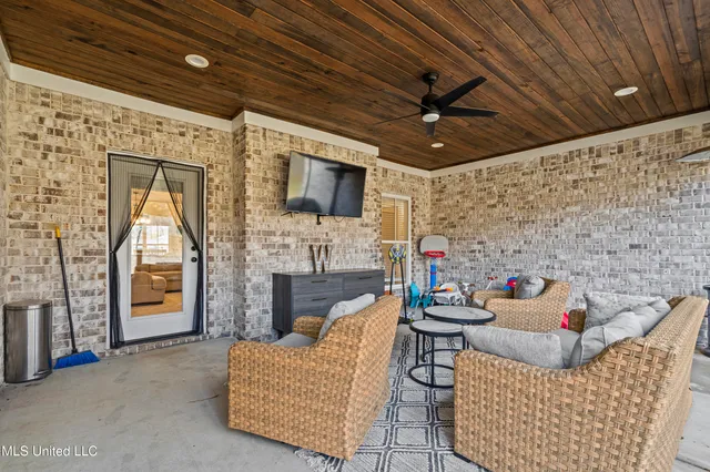 $689,900 | 1394 Stone Gate Drive, Hernando, MS 38632