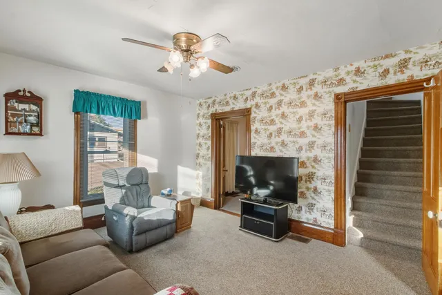 $159,900 | 133 South Albert Avenue, Reedsburg, WI 53959