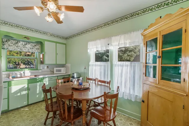 $159,900 | 133 South Albert Avenue, Reedsburg, WI 53959