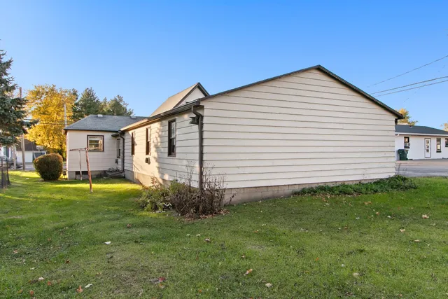 $159,900 | 133 South Albert Avenue, Reedsburg, WI 53959