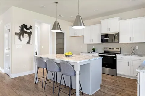 $599,900 | 942 Homepark Circle, Buford, GA 30518