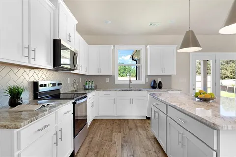 $599,900 | 942 Homepark Circle, Buford, GA 30518