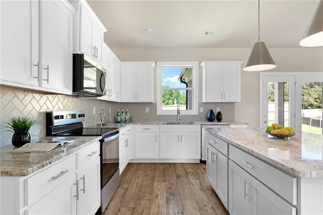 $599,900 | 942 Homepark Circle, Buford, GA 30518