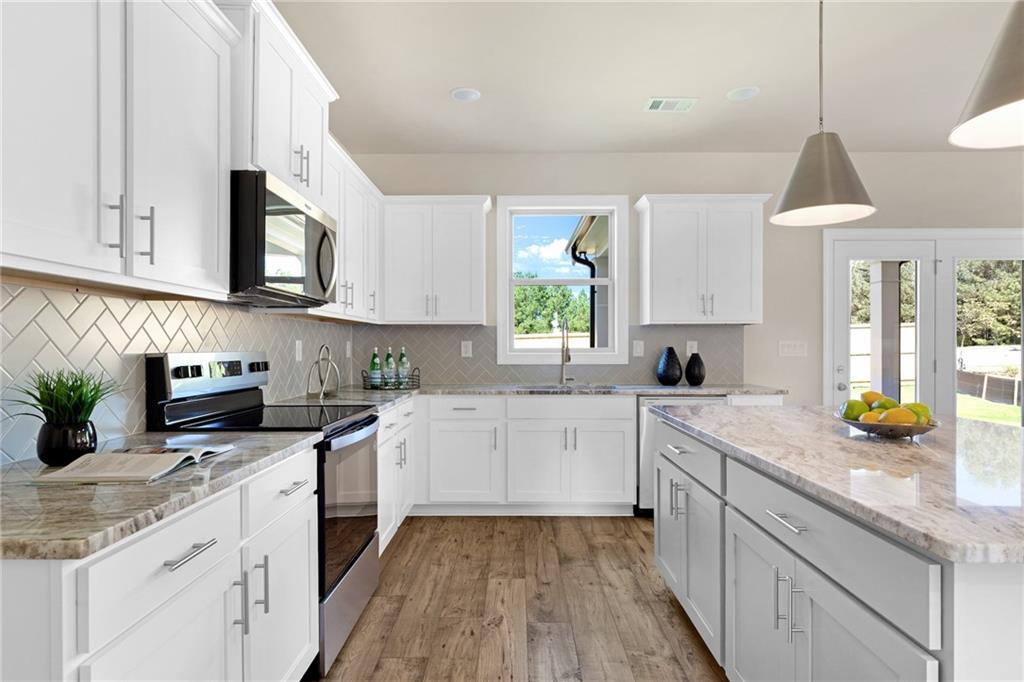 942 Homepark Circle Buford, GA 30518 - Photo 10 of 20