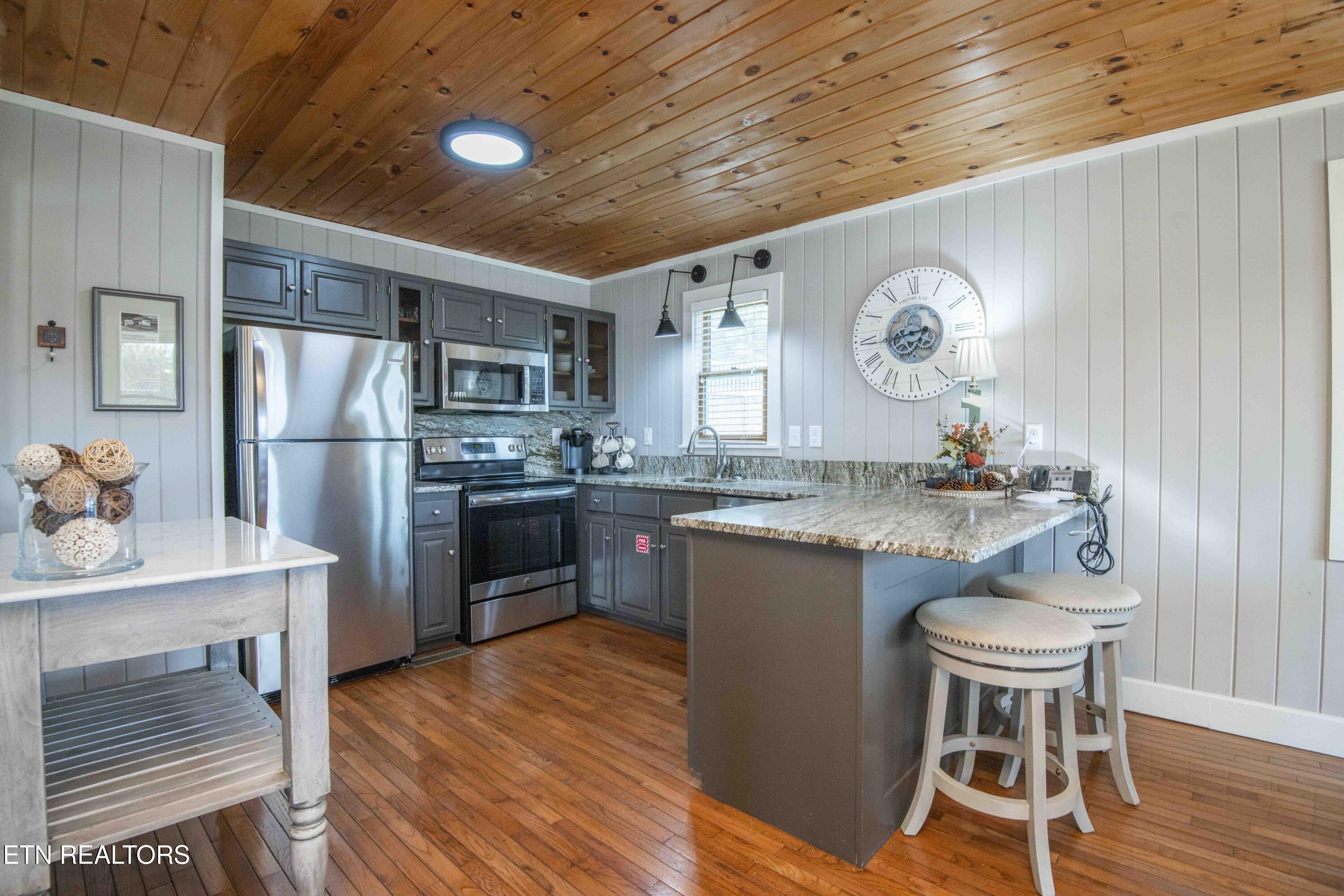 440 Country Path Way, Unit 2513 Sevierville, TN 37862 - Photo 13 of 32 Kitchen 3