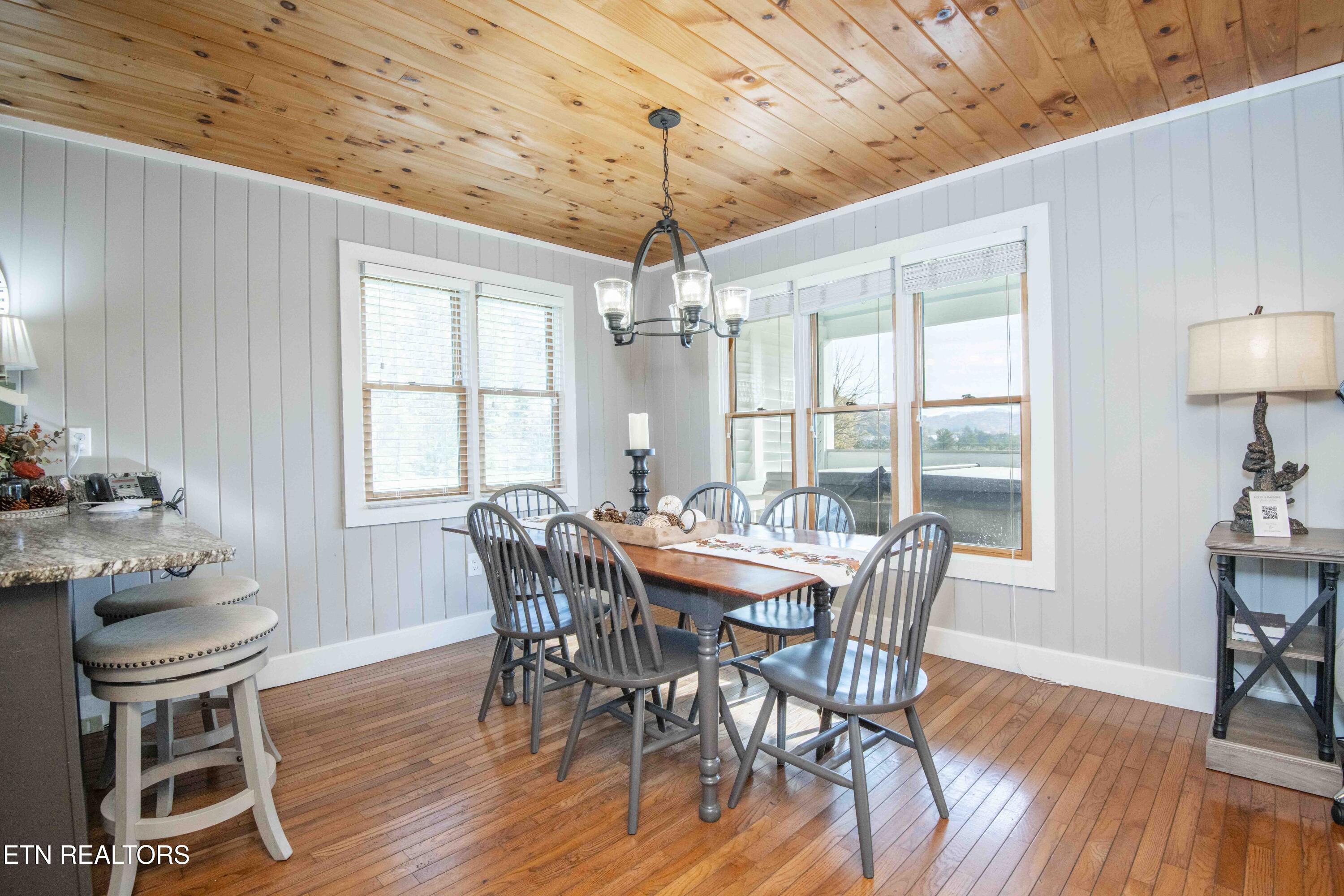 440 Country Path Way, Unit 2513 Sevierville, TN 37862 - Photo 18 of 32 Dining 1