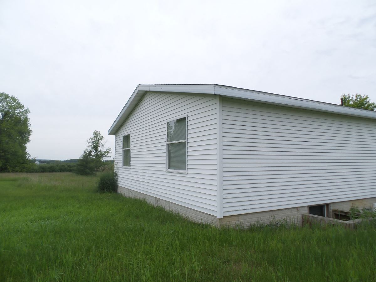 13650 Winters Road Kewadin, MI 49648 - Photo 35 of 39 1801682-34.JPG