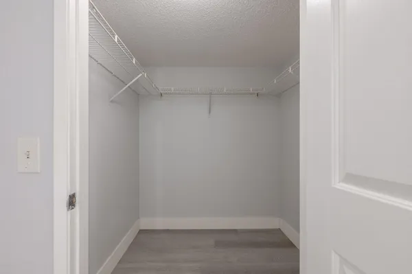 $1,800 | Undisclosed Address, Davie, FL 33328