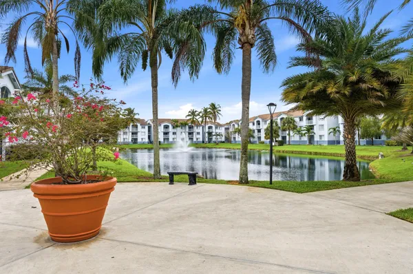 $1,800 | Undisclosed Address, Davie, FL 33328