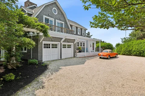 $5,695,000 | 160 Sound Drive, Greenport, NY 11944