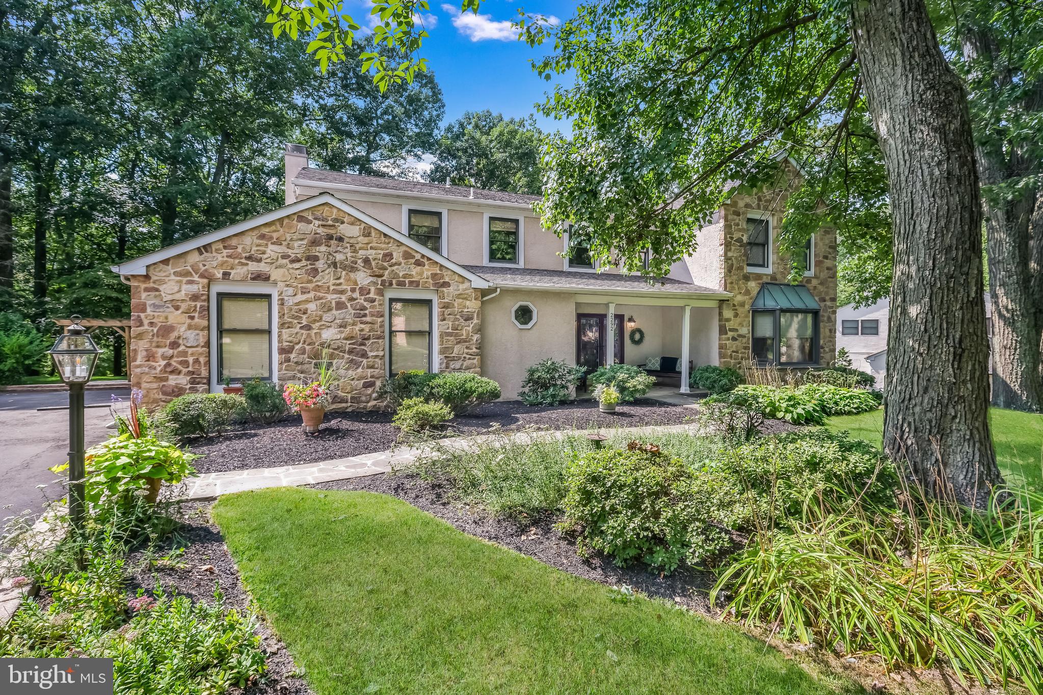 2292 Sand Trap Road Jamison, PA 18929 - Photo 24 of 35 Wonderful Curb Appeal