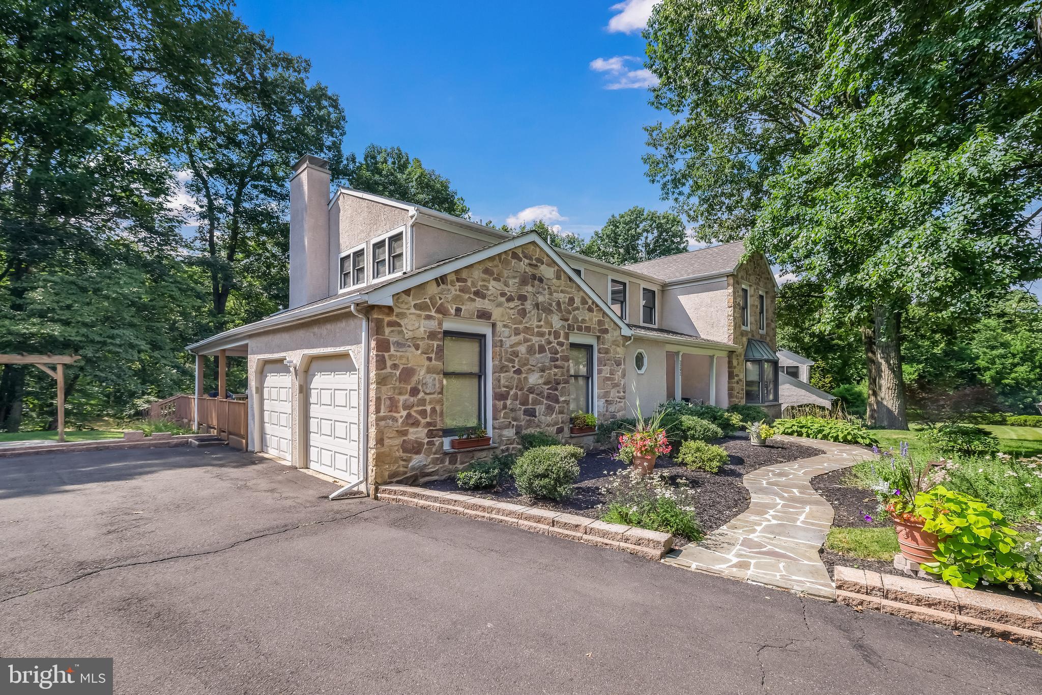 2292 Sand Trap Road Jamison, PA 18929 - Photo 26 of 35 Extra Wide Driveway