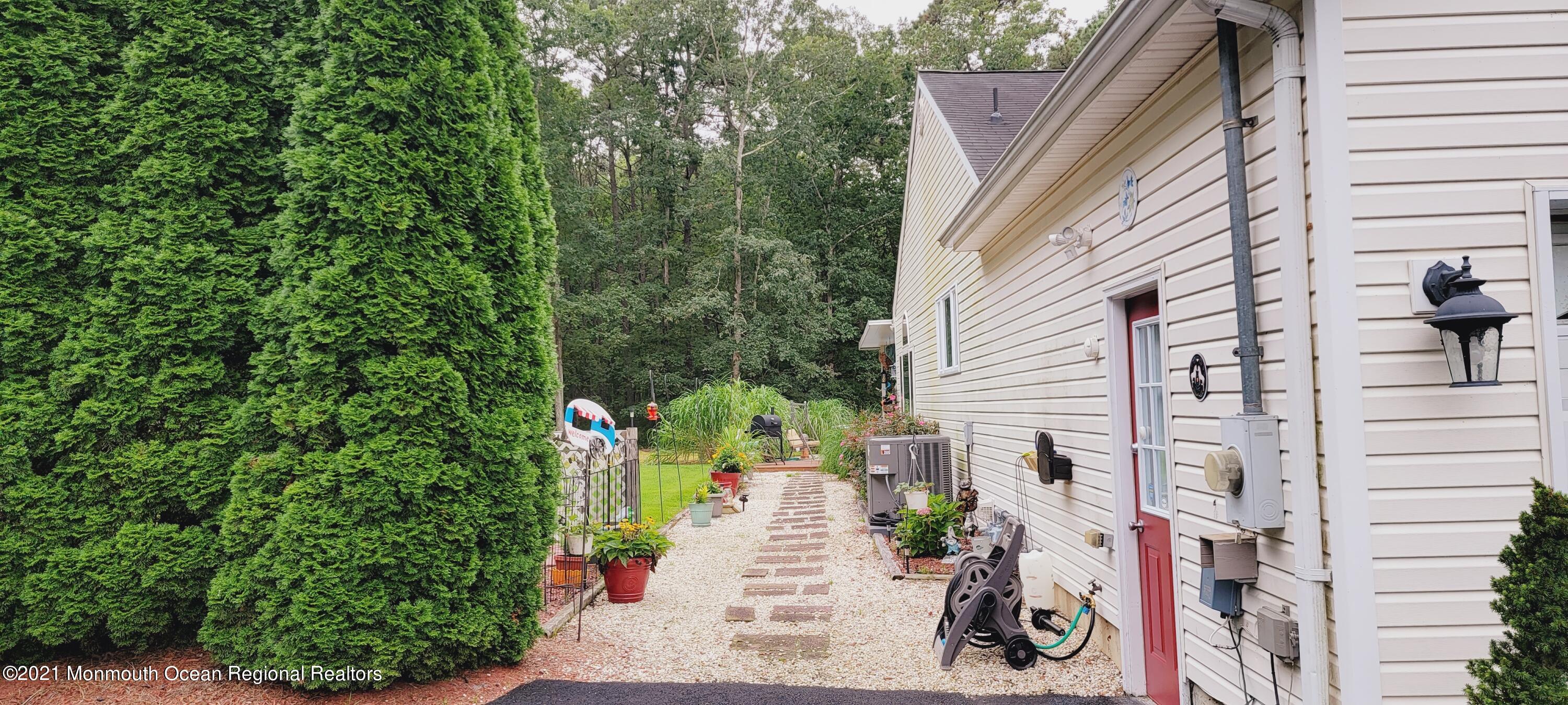 419 Stage Road Little Egg Harbor, NJ 08087 - Photo 4 of 15 side view